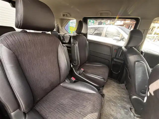 ホンダ フリード G プレミアムエディション 熊本県 2015(平27)年 8.4万km モダンスティールM 純正ナビ（VXM-152VFi）/【フルセグTV/Bluetooth/CD/DVD】/バックカメラ/両側パワースライドドア/クルーズコントロール/ビルトインETC/オートライト/ウィンカーミラー/ステアリングスイッチ/純正フロアマット/純正ドアバイザー/横滑り防止/盗難防止装置/保証書/取扱説明書