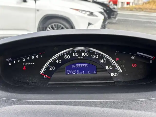 ホンダ フリード G プレミアムエディション 熊本県 2015(平27)年 8.4万km モダンスティールM 純正ナビ（VXM-152VFi）/【フルセグTV/Bluetooth/CD/DVD】/バックカメラ/両側パワースライドドア/クルーズコントロール/ビルトインETC/オートライト/ウィンカーミラー/ステアリングスイッチ/純正フロアマット/純正ドアバイザー/横滑り防止/盗難防止装置/保証書/取扱説明書