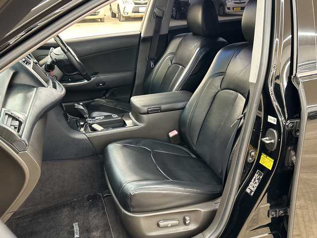 トヨタ クラウン アスリート Gパッケージ 道央・札幌 2009(平21)年 12.6万km ブラック 純正ナビ//プッシュスタート//ドアバイザー//パワーウィンド//ＥＴＣ//エンジンスタータ//クルーズコントロール//オートライト//パワーシート//純正ＨＩＤ