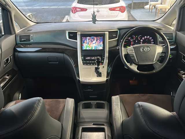 トヨタ アルファード 240S タイプゴールド 岐阜県 2013(平25)年 10.3万km ホワイトパールクリスタルシャイン ワンオーナー/ALPINE8インチナビ/フルセグTV/DVD/CD/HDD/AM/FM/SD/USB/Bluetooth/外部入力/ダブルサンルーフ/後席フリップダウンALPINEモニター/クルーズコントロール/ハーフレザーシート/ビルトインETC/パワーバックドア/両側パワースライドドア/ウッドステアリング/バックカメラ/プッシュスタート/スマートキー/nanoe/ECOMODE/電動格納ミラー/３列シート/純正マット/オートエアコン/オートライト/横滑り防止装置/ROOMライト