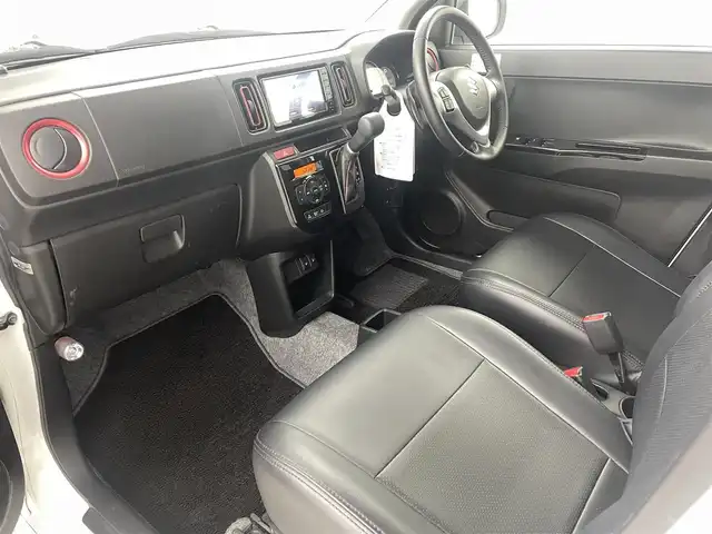 スズキ アルト ターボRS 福島県 2015(平27)年 9.5万km パールホワイト 安全装備/・衝突軽減/・誤発進抑制機能/・エマージェンシーストップシグナル/純正ナビ/・型番：KXM-E507W/・フルセグ/BT/SD/CD/DVD/FM/AM/・バックカメラ/・ETC/前後ドライブレコーダー/ターボタイマー/革巻きステアリング/・ステアリングスイッチ/・パドルシフト/前席シートヒーター/・シートカバー/ＨＩＤヘッドライト/・フォグランプ/・オートライト/スマートキー/・プッシュスタート/電動格納ミラー/・ウィンカーミラー/純正フロアマット/純正ドアバイザー