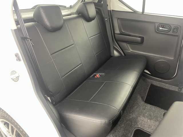 スズキ アルト ターボRS 福島県 2015(平27)年 9.5万km パールホワイト 安全装備/・衝突軽減/・誤発進抑制機能/・エマージェンシーストップシグナル/純正ナビ/・型番：KXM-E507W/・フルセグ/BT/SD/CD/DVD/FM/AM/・バックカメラ/・ETC/前後ドライブレコーダー/ターボタイマー/革巻きステアリング/・ステアリングスイッチ/・パドルシフト/前席シートヒーター/・シートカバー/ＨＩＤヘッドライト/・フォグランプ/・オートライト/スマートキー/・プッシュスタート/電動格納ミラー/・ウィンカーミラー/純正フロアマット/純正ドアバイザー