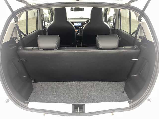 スズキ アルト ターボRS 福島県 2015(平27)年 9.5万km パールホワイト 安全装備/・衝突軽減/・誤発進抑制機能/・エマージェンシーストップシグナル/純正ナビ/・型番：KXM-E507W/・フルセグ/BT/SD/CD/DVD/FM/AM/・バックカメラ/・ETC/前後ドライブレコーダー/ターボタイマー/革巻きステアリング/・ステアリングスイッチ/・パドルシフト/前席シートヒーター/・シートカバー/ＨＩＤヘッドライト/・フォグランプ/・オートライト/スマートキー/・プッシュスタート/電動格納ミラー/・ウィンカーミラー/純正フロアマット/純正ドアバイザー