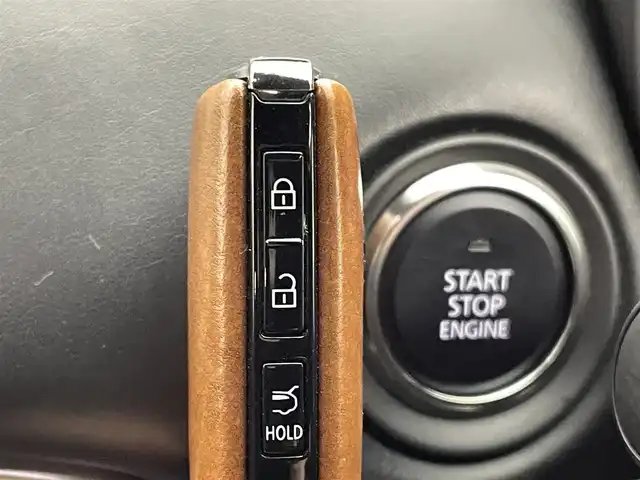 マツダ ＣＸ－６０ XD エクスクルーシブモード 熊本県 2023(令5)年 2.5万km プラチナクォーツメタリック ４WD/サンルーフ/BOSEサウンドシステム/純正ナビ（ＡｐｐｌＣａｒＰｌａｙ・ＡｎｄｒｏｉｄＡｕｔｏ・ＢＴ・フルセグ・ＵＳＢ）/アラウンドビューモニター　/ビルトインＥＴＣ２．０　/社外前後ドライブレコーダー　/衝突軽減ブレーキ/レーンキープアシスト/前後誤発進抑制/車線逸脱警報/ブラインドスポットモニター/標識認識機能/アダブティブクルーズコントロール/アイドリングストップ/ヘッドアップディスプレイ/パワーバックドア/前後クリアランスソナー　/全席シートヒータ/前席エアーシート/前席パワーシート/ステアリングヒーター/純正フロアマット/純正２０インチAW/オートライト/オートマチックハイビーム/フォグライト/スマートキー/プッシュスタート/スペアキー1本/保証書