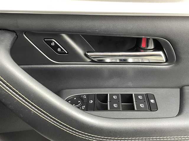 マツダ ＣＸ－６０ XD エクスクルーシブモード 熊本県 2023(令5)年 2.5万km プラチナクォーツメタリック ４WD/サンルーフ/BOSEサウンドシステム/純正ナビ（ＡｐｐｌＣａｒＰｌａｙ・ＡｎｄｒｏｉｄＡｕｔｏ・ＢＴ・フルセグ・ＵＳＢ）/アラウンドビューモニター　/ビルトインＥＴＣ２．０　/社外前後ドライブレコーダー　/衝突軽減ブレーキ/レーンキープアシスト/前後誤発進抑制/車線逸脱警報/ブラインドスポットモニター/標識認識機能/アダブティブクルーズコントロール/アイドリングストップ/ヘッドアップディスプレイ/パワーバックドア/前後クリアランスソナー　/全席シートヒータ/前席エアーシート/前席パワーシート/ステアリングヒーター/純正フロアマット/純正２０インチAW/オートライト/オートマチックハイビーム/フォグライト/スマートキー/プッシュスタート/スペアキー1本/保証書