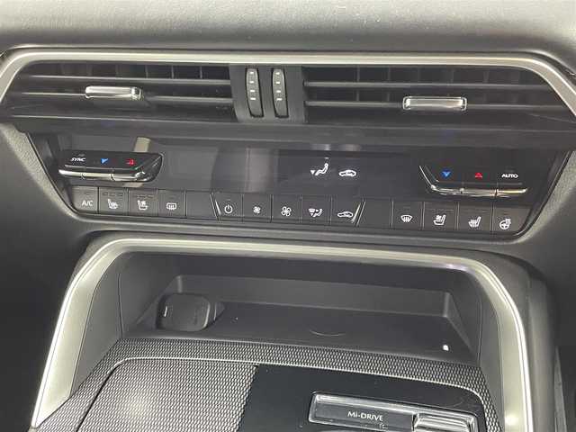 マツダ ＣＸ－６０ XD エクスクルーシブモード 熊本県 2023(令5)年 2.5万km プラチナクォーツメタリック ４WD/サンルーフ/BOSEサウンドシステム/純正ナビ（ＡｐｐｌＣａｒＰｌａｙ・ＡｎｄｒｏｉｄＡｕｔｏ・ＢＴ・フルセグ・ＵＳＢ）/アラウンドビューモニター　/ビルトインＥＴＣ２．０　/社外前後ドライブレコーダー　/衝突軽減ブレーキ/レーンキープアシスト/前後誤発進抑制/車線逸脱警報/ブラインドスポットモニター/標識認識機能/アダブティブクルーズコントロール/アイドリングストップ/ヘッドアップディスプレイ/パワーバックドア/前後クリアランスソナー　/全席シートヒータ/前席エアーシート/前席パワーシート/ステアリングヒーター/純正フロアマット/純正２０インチAW/オートライト/オートマチックハイビーム/フォグライト/スマートキー/プッシュスタート/スペアキー1本/保証書