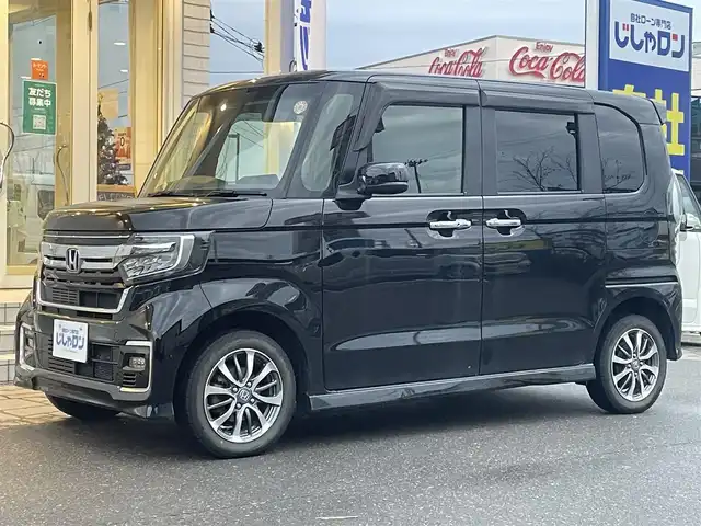 ホンダ Ｎ ＢＯＸ カスタム L 秋田県 2022(令4)年 4.9万km クリスタルブラックパール (株)IDOMが運営する【じしゃロン秋田店】の自社ローン対象車両になります。こちらは現金ご利用時の価格です。自社ローンご希望の方は別途その旨お申付け下さい。/Honda SENSING/衝突軽減ブレーキ（CMBS）/誤発進抑制機能/歩行者事故低減ステアリング/路外逸脱抑制機能/渋滞追従機能付アダプティブクルーズコントロール（ACC）/車線維持支援システム（LKAS）/先行車発進お知らせ機能/標識認識機能/後方誤発進抑制機能/オートハイビーム/純正SDナビ【CD/DVD/SD/Bluetooth/Apple CarPlay/Music Rack/HDMI/USB/iPod】/バックカメラ/フルセグTV/片側パワースライドドア/前席シートヒーター/後席コーナーセンサー/LEDヘッドライト