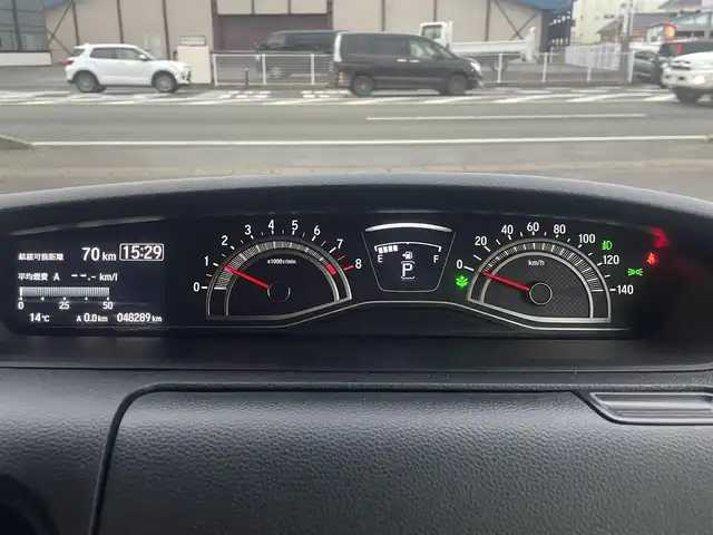 ホンダ Ｎ ＢＯＸ カスタム L 秋田県 2022(令4)年 4.9万km クリスタルブラックパール (株)IDOMが運営する【じしゃロン秋田店】の自社ローン対象車両になります。こちらは現金ご利用時の価格です。自社ローンご希望の方は別途その旨お申付け下さい。/Honda SENSING/衝突軽減ブレーキ（CMBS）/誤発進抑制機能/歩行者事故低減ステアリング/路外逸脱抑制機能/渋滞追従機能付アダプティブクルーズコントロール（ACC）/車線維持支援システム（LKAS）/先行車発進お知らせ機能/標識認識機能/後方誤発進抑制機能/オートハイビーム/純正SDナビ【CD/DVD/SD/Bluetooth/Apple CarPlay/Music Rack/HDMI/USB/iPod】/バックカメラ/フルセグTV/片側パワースライドドア/前席シートヒーター/後席コーナーセンサー/LEDヘッドライト