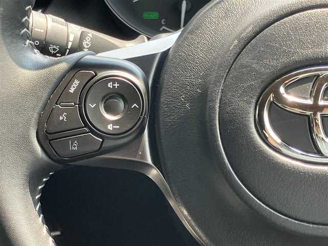 トヨタ Ｃ－ＨＲ S GRスポーツ 山口県 2020(令2)年 4.5万km ブラック/ホワイトパールクリスタルシャイン 2トーン 純正ディスプレイオーディオ/　＆ナビ＆全方位モニター/純正フロアマット/純正ドアバイザー/純正LEDヘッドライト/　＆LEDフォグランプ/ハーフレザーシート/クルーズコントロール/オートライト/オートハイビーム/ビルトインETC2.0