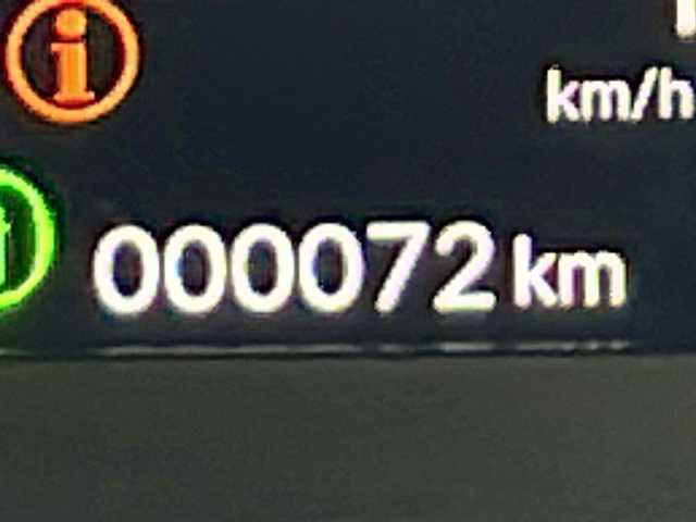 ホンダ ステップワゴン スパーダ 秋田県 2025(令7)年 0.1万km未満 プラチナホワイトパール ４WD/純正ナビ【AM/FM/CD/DVD/BT】 /フルセグTV /フリップダウンモニター /プッシュスタート /スマートキー/スペアキー有り/純正エンジンスターター /ETC /両側パワースライドドア　/電動リアゲート　　/レーダークルーズコントロール　/前席シートヒーター　/パドルシフト　/自動パーキングブレーキ　/ブレーキホールド/横滑り防止装置/衝突被害軽減システム/レーン逸脱警報/コーナーセンサー /オートライト/ライトレベライザー /オートエアコン /フロントワイパーデアイサー /純正AW/純正フロアマット/サイドバイザー /リアサンシェード /ハーフレザーシート /革巻きステアリング