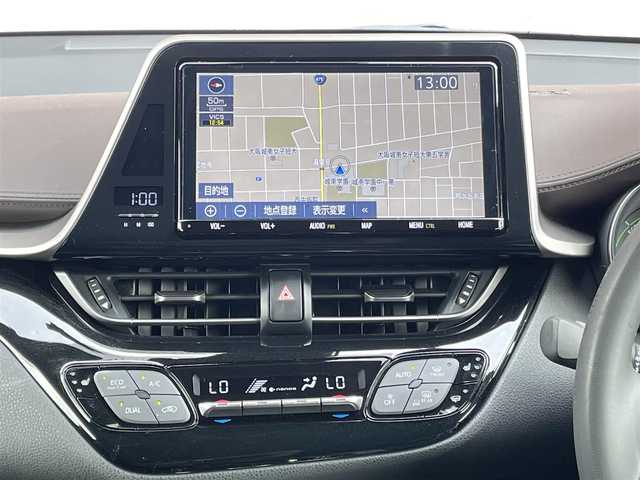トヨタ Ｃ－ＨＲ G 大阪府 2018(平30)年 1.6万km ホワイトパールクリスタルシャイン ワンオーナー/モデリスタフルエアロ（フロント・サイド・リア）/モデリスタ19インチアルミホイール/純正９インチナビ/　FM/AM/フルセグTV/　Bluetooth/CD/DVD/SD/バックカメラ/フロントカメラ/ドライブレコーダー（NX-DR200S）/リアクロストラフィックアラート/クリアランスソナー＆バックソナー/TOYOTA Safety Sense/・プリクラッシュセーフティ/・レーンディパーチャーアラート（ステアリング制御付）/・オートマチックハイビーム/・レーダークルーズコントロール（全車速追従機能付）/ブラインドスポットモニター/ブレーキホールド/電動パーキングブレーキ/前席シートヒーター/前席レザー調シートカバー/革巻きステアリング/ステアリングスイッチ/ウィンカーミラー/記録簿：R1/2/3/4/5/6/7年分あり