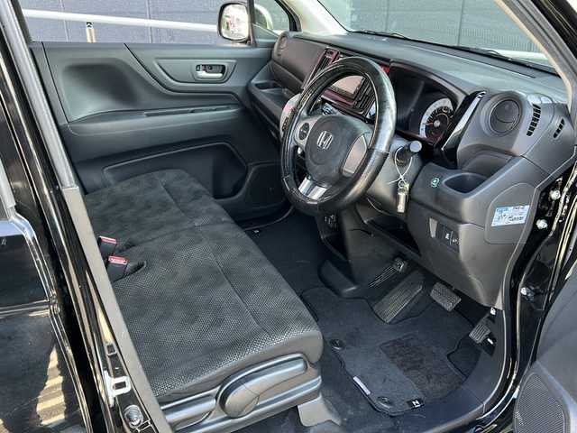 ホンダ Ｎ ＷＧＮ G Lパッケージ 広島県 2018(平30)年 3万km クリスタルブラックパール 禁煙/純正ナビ（VXM-184VFi）/・フルセグ/CD/DVD/SD/Bluetooht/バックカメラ/ＥＴＣ/ステアリングスイッチ/ヒルスタートアシスト/アイドリングストップ/プラズマクラスター搭載エアコン/エアクリーンシート/スマートキー/プッシュスタート/スペアキー