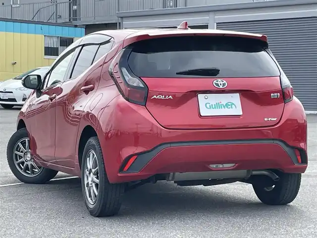 トヨタ アクア X 道央・札幌 2022(令4)年 5.2万km エモーショナルレッドⅡ ４WD/寒冷地仕様/純正ディーラーOPナビ/CD/DVD/BT/フルセグ/プリクラッシュセーフティ/横滑り防止装置/レーダークルーズコントロール/レーンキープアシスト/ロードサインアシスト/バックカメラ/ドライブレコーダー/DRIVEMODE切替/EVMODE/ワイパーデアイサー/前席シートヒーター/ステアリングリモコン/AC100V/プッシュスタート/スマートキー/LEDヘッドライト/オートライト/オートハイビーム/ヘッドライトレベライザー/電動格納ミラー/ヒーテッドドアミラー/ウィンカーミラー/純正フロアマット/ドアバイザー