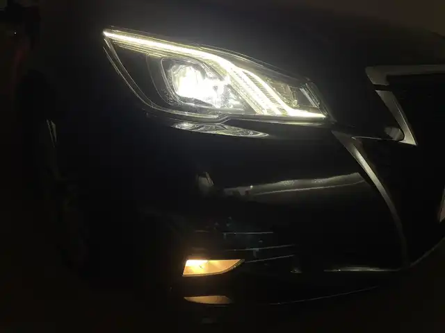 トヨタ クラウン ハイブリッド アスリートS J－フロンティア 群馬県 2017(平29)年 8.3万km プレシャスブラックパール パノラミックビューモニター/リバース連動ドアミラー/――――――――――――――――/純正TコネクトSDナビ/フルセグTV/BT/CD/DVD/SD/USB/AUX/トヨタセーフティセンスP/・プリクラッシュセーフティシステム/・レーンディパーチャーアラート/・レーダークルーズコントロール/・オートマチックハイビーム/LEDヘッドライト/フォグランプ/ステアリングヒーター/D/Nシートヒーター/D/Nパワーシート/ハーフレザーシート/ビルトインETC/純正18インチアルミホイール/プッシュスタート/スマートキー
