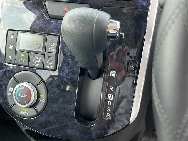 ダイハツ タント カスタム X トップED SA Ⅲ 福岡県 2019(令1)年 5.7万km パールホワイトⅢ 純正7型SDナビ(フルセグTV/CD/DVD/BT)/全方位モニター両側パワスラETCドラレコUSBポート純正LEDヘッドライト純正フロアマット純正アルミホイール14inchスマートキープッシュスタート/ハンドルカバー有り