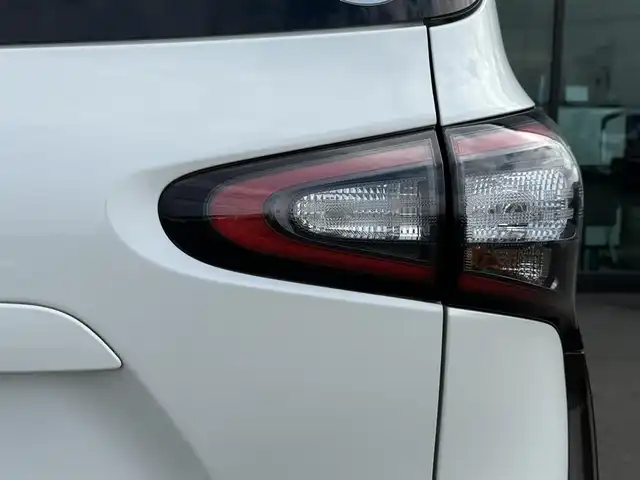 トヨタ シエンタ G 東京都 2016(平28)年 6万km ホワイトパールクリスタルシャイン Alpineナビ/（フルセグ/DVD/CD/SD/Bluetooth/AUX）/バックカメラ/衝突軽減ブレーキ/両側パワースライドドア/フリップダウンモニター/スマートキー/ドライブレコーダー/オートライト/LEDヘッドライト/革巻きステアリング/ステアリングスイッチ/ISOFIX/リアプライバシーガラス/電動ウインカー格納ミラー/アイドリングストップ/先行車発進/ETC/ドアバイザー/純正１６インチアルミホイール/横滑り防止装置/車線逸脱/新車時保証書/取扱説明書