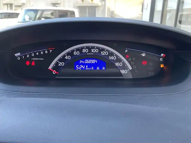 ホンダ フリード Gエアロ 佐賀県 2015(平27)年 6.9万km スーパープラチナメタリック 7人乗り/純正SDナビ/・バックカメラ　/・TV/BT/CD/DVD　/ETC　/両側パワースライドドア　/ディスチャージヘッドライト　/オートライト　/ハーフレザーシート　/スペアキー×1　/取扱説明書　/保証書