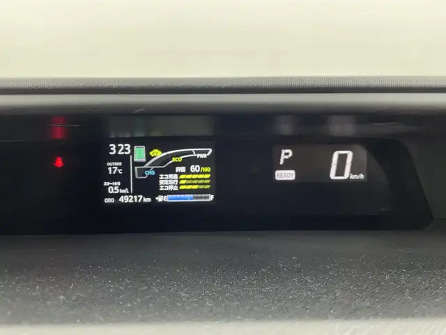 トヨタ アクア G 群馬県 2017(平29)年 5万km シルバーM 社外パナソニックナビ/・フルセグTV/BT/CD/DVD/FM/AM/＝＝＝＝＝/ナビ　フルセグＴＶ　バックカメラ　トヨタセーフティセンス　プリクラッシュセーフティ　レーンディパーチャーアラート　オートマチックハイビーム　ＥＴＣ　クルーズコントロール　プッシュスタート　禁煙車