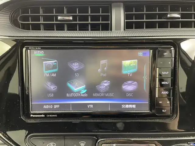 トヨタ アクア G 群馬県 2017(平29)年 5万km シルバーM 社外パナソニックナビ/・フルセグTV/BT/CD/DVD/FM/AM/＝＝＝＝＝/ナビ　フルセグＴＶ　バックカメラ　トヨタセーフティセンス　プリクラッシュセーフティ　レーンディパーチャーアラート　オートマチックハイビーム　ＥＴＣ　クルーズコントロール　プッシュスタート　禁煙車