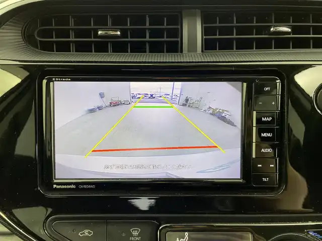 トヨタ アクア G 群馬県 2017(平29)年 5万km シルバーM 社外パナソニックナビ/・フルセグTV/BT/CD/DVD/FM/AM/＝＝＝＝＝/ナビ　フルセグＴＶ　バックカメラ　トヨタセーフティセンス　プリクラッシュセーフティ　レーンディパーチャーアラート　オートマチックハイビーム　ＥＴＣ　クルーズコントロール　プッシュスタート　禁煙車