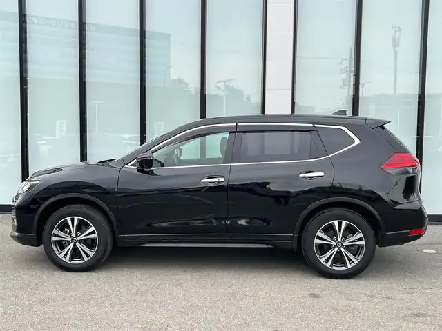 日産 エクストレイル 20Xi 大阪府 2018(平30)年 3.5万km ダイヤモンドブラック 社外ナビ/   フルセグTV/CD/DVD/Bluetooth/衝突軽減/プロパイロット/全方位モニター/アイドリングストップ/電動リアゲート/ステアリングスイッチ/純正フロアマット/プッシュスタート/スマートキー/ＥＴＣ/ＬＥＤライト