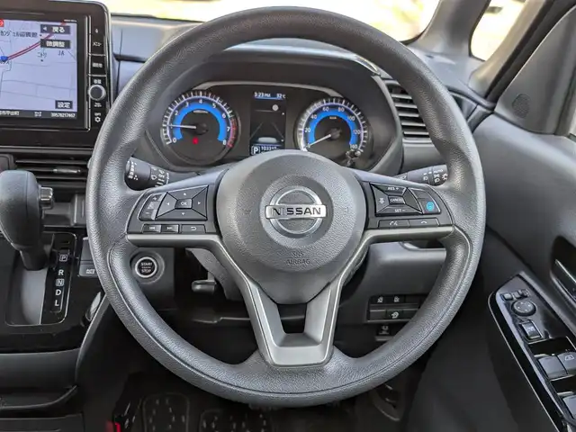 日産 ルークス HWS X プロパイロットED 栃木県 2020(令2)年 10.4万km ホワイトパール (株)IDOMが運営する【じしゃロン宇都宮店】の自社ローン対象車両になります。こちらは現金またはオートローンご利用時の価格です。自社ローンご希望の方は別途その旨お申付け下さい/純正SDナビ/CD/DVD/BT/TV/衝突軽減システム/クルーズコントロール/レーンキープアシスト/両側パワースライドドア/全方位カメラ/コーナーセンサー/先行車発進お知らせ/ETC/スマートキー/プッシュスタート/純正14インチAW/ドアミラーウインカー/ドアバイザー