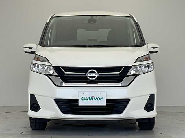 日産 セレナ X 愛知県 2017(平29)年 5万km ブリリアントホワイトパール 衝突軽減システム/純正９型SDナビ/フリップダウンモニター/フルセグ/CD/DVD/Bluetooth/バックカメラ/リアオートエアコン/オートライト/ドライブレコーダー/ETC/ステアリングスイッチ/スマートキー/プッシュスタート