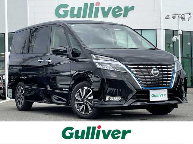 日産 セレナ e－パワー ハイウェイスター V 佐賀県 2022(令4)年 3.5万km ダイヤモンドブラック 純正9インチSDナビゲーション/・フルセグTV/CD/DVD/SD/Bluetooth/フリップダウンモニター/アラウンドビューモニター/前方ドライブレコーダー/ビルトインETC/デジタルインナーミラー/両側パワースライドドア/電子パーキングブレーキ/・AUTO HOLD機能/後席エアコン/キャプテンシート/後席サンシェード/ISOFIX対応/革巻きステアリング/ステアリングリモコン/純正16インチアルミホイール/純正LEDヘッドライト/純正LEDフォグランプ/純正フロアマット/新車保証書/取扱説明書/スペアキー１本/360°セーフティアシスト/・インテリジェントクルーズコントロール/・レーンディパーチャーワーニング/・ブラインドスポットインフォメーション/・エマージェンシーブレーキ/・標識表示機能/・クリアランスソナー/・ふらつき警報