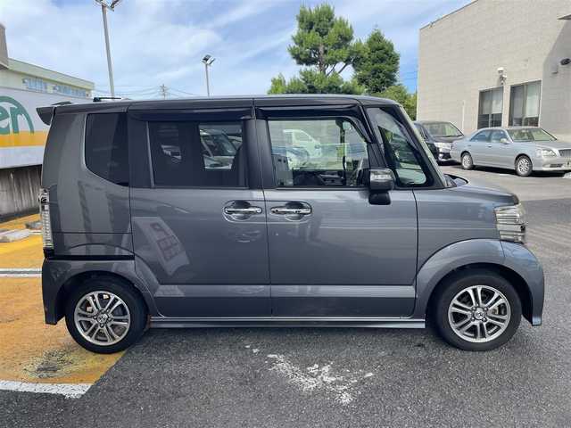 ホンダ Ｎ ＢＯＸ ＋ カスタム G 静岡県 2013(平25)年 8万km ポリッシュドメタルメタリック リヤスロープ/純正ナビ/CD/SD/USB/バックカメラ/左後パワースライドドア/右後イージークローザー/ETC/HIDヘッドライト/バックソナー/ステアリングスイッチ/スマートキー×2/保証書/取扱説明書/ナビ取扱説明書/R6点検記録簿有