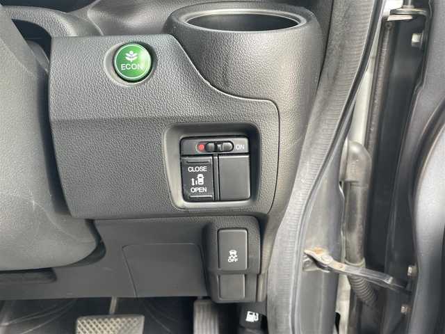 ホンダ Ｎ ＢＯＸ ＋ カスタム G 静岡県 2013(平25)年 8万km ポリッシュドメタルメタリック リヤスロープ/純正ナビ/CD/SD/USB/バックカメラ/左後パワースライドドア/右後イージークローザー/ETC/HIDヘッドライト/バックソナー/ステアリングスイッチ/スマートキー×2/保証書/取扱説明書/ナビ取扱説明書/R6点検記録簿有