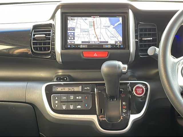 ホンダ Ｎ ＢＯＸ カスタム G Lパッケージ 岐阜県 2016(平28)年 7.7万km クリスタルブラックパール 社外ナビ　/バックカメラ　/ビルトインＥＴＣ　/盗難防止装置　/衝突軽減システム　/横滑り防止装置　/アイドリングストップ　/ＨＩＤヘッドライト　/オートライト　/片側パワースライド　/プッシュスタート　/スマートキー/スペアキー/純正14インチアルミホイール/フロアマット