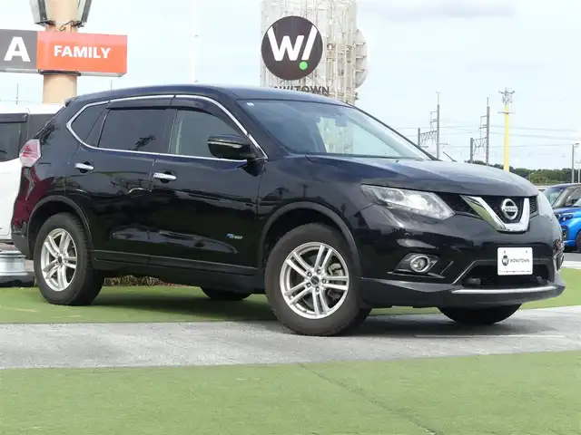 日産 エクストレイル ハイブリッド 20X エマージェンシーブレーキ 千葉県 2015(平27)年 5万km ダイヤモンドブラック 純正SDナビ/地デジTV/【DVD/CD再生機能　Bluetooth接続】/アラウンドビューモニター/ドライブレコーダー/前席シートヒーター/革巻きステアリング/ETC/LEDヘッドライト/フォグライト/ウインカーミラー/コーナーセンサー/社外17インチアルミホイル/インテリジェントキー