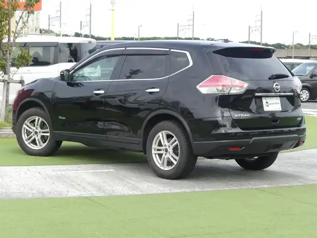 日産 エクストレイル ハイブリッド 20X エマージェンシーブレーキ 千葉県 2015(平27)年 5万km ダイヤモンドブラック 純正SDナビ/地デジTV/【DVD/CD再生機能　Bluetooth接続】/アラウンドビューモニター/ドライブレコーダー/前席シートヒーター/革巻きステアリング/ETC/LEDヘッドライト/フォグライト/ウインカーミラー/コーナーセンサー/社外17インチアルミホイル/インテリジェントキー