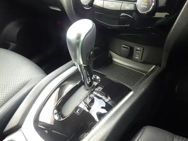 日産 エクストレイル ハイブリッド 20X エマージェンシーブレーキ 千葉県 2015(平27)年 5万km ダイヤモンドブラック 純正SDナビ/地デジTV/【DVD/CD再生機能　Bluetooth接続】/アラウンドビューモニター/ドライブレコーダー/前席シートヒーター/革巻きステアリング/ETC/LEDヘッドライト/フォグライト/ウインカーミラー/コーナーセンサー/社外17インチアルミホイル/インテリジェントキー