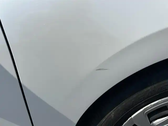 トヨタ アクア G 岡山県 2022(令4)年 1.6万km プラチナホワイトパールマイカ 登録時走行距離15996km/純正8インチディスプレイオーディオ/(AM.FM.BT)/バックカメラ/ビルトインETC/トヨタセーフティセンス/クリアランスソナー/衝突軽減ブレーキ/レーダークルーズコントロール/純正LEDヘッドライト/レーンキープアシスト/オートライト/オートマチックハイビーム/アイドリングストップ/純正フロアマット/1500Wコンセント/USB充電/スマートキー/プッシュスタート