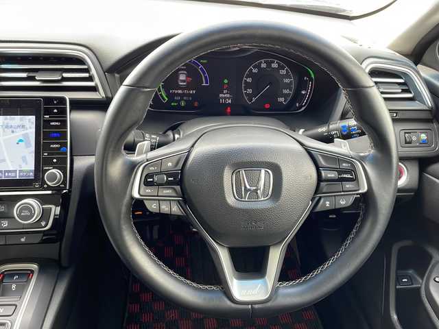 ホンダ インサイト EX 新潟県 2019(令1)年 5.7万km モダンスティールM 純正メモリナビ/(AM/FM/CD/DVD/Bluetooth)/フルセグTV/ホンダセンシング/衝突軽減ブレーキ/レーンキープアシスト/レーダークルーズコントロール/バックカメラ/前後ドライブレコーダー/ステアリングスイッチ/パドルシフト/黒ハーフレザーシート/パワーシート（運転席＋助手席）/シートヒーター（運転席＋助手席）/ブラインドスポットモニター/AW付スタッドレスタイヤ積載/ETC2.0/LEDヘッドライト/オートライト