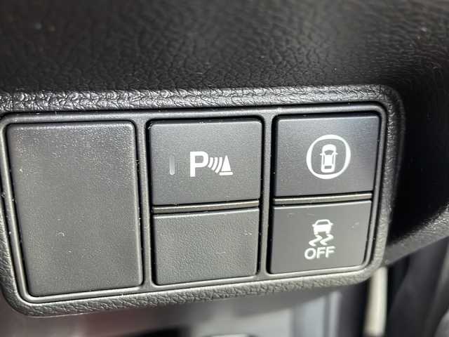 ホンダ インサイト EX 新潟県 2019(令1)年 5.7万km モダンスティールM 純正メモリナビ/(AM/FM/CD/DVD/Bluetooth)/フルセグTV/ホンダセンシング/衝突軽減ブレーキ/レーンキープアシスト/レーダークルーズコントロール/バックカメラ/前後ドライブレコーダー/ステアリングスイッチ/パドルシフト/黒ハーフレザーシート/パワーシート（運転席＋助手席）/シートヒーター（運転席＋助手席）/ブラインドスポットモニター/AW付スタッドレスタイヤ積載/ETC2.0/LEDヘッドライト/オートライト