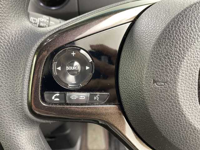 ホンダ Ｎ ＢＯＸ カスタム G L ホンダセンシング 岐阜県 2018(平30)年 5.2万km クリスタルブラックパール ホンダセンシング/・衝突軽減ブレーキ/・アダプティブクルーズコントロール/・車線維持支援システム/・オートハイビーム/・誤発信抑制機能/・誤方誤発進抑制機能/・歩行者事故低減ステアリング/・路外逸脱抑制機能/・先行者発進お知らせ機能/・標識認識機能/コーナーセンサー/純正8インチSDナビ/フルセグ/BT/USB/DVD/バックカメラ/ビルトインETC/純正ドライブレコーダー/片側パワースライドドア/LEDヘッドライト/オートライト/純正14インチAW/サイドバイザー/純正フロアマット/スタッドレスタイヤあり