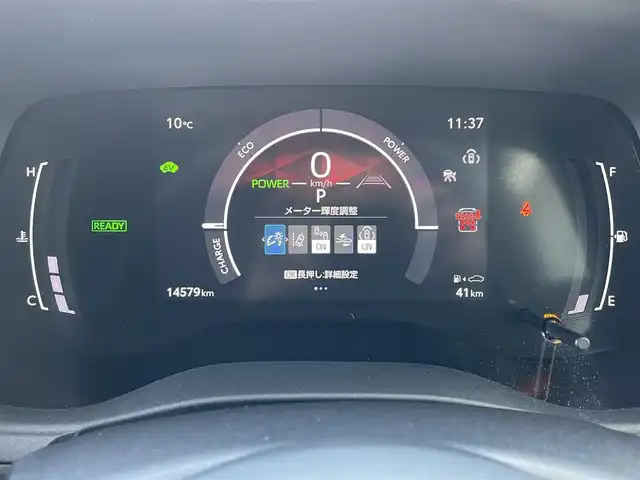 トヨタ シエンタ ハイブリッド Z 佐賀県 2024(令6)年 1.5万km ブラック 純正10.5インチディスプレイオーディオ（ナビ機能付)/・フルセグTV/AM/FM/USB/Bluetooth/パノラミックビューモニター/前後ドライブレコーダー(ディスプレイ内)/ビルトインETC2.0/両側パワースライドドア/後席サンシェード/ISOFIX対応/革巻きステアリング/ステアリングリモコン/純正15インチアルミホイール/純正LEDヘッドライト/・オートマチックハイビーム/純正ドアバイザ―/新車保証書/取扱説明書/トヨタセーフティセンス/・レーダークルーズコントロール/・レーンディパーチャーアラート/・ブラインドスポットモニター/・プリクラッシュセーフティ/・プロアクティブドライビングアシスト/・前後クリアランスソナー/・リヤクロストラフィックアラート/・パーキングサポートブレーキ/・ロードサインアシスト