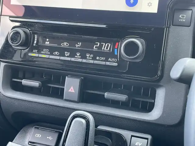 トヨタ シエンタ ハイブリッド Z 佐賀県 2024(令6)年 1.5万km ブラック 純正10.5インチディスプレイオーディオ（ナビ機能付)/・フルセグTV/AM/FM/USB/Bluetooth/パノラミックビューモニター/前後ドライブレコーダー(ディスプレイ内)/ビルトインETC2.0/両側パワースライドドア/後席サンシェード/ISOFIX対応/革巻きステアリング/ステアリングリモコン/純正15インチアルミホイール/純正LEDヘッドライト/・オートマチックハイビーム/純正ドアバイザ―/新車保証書/取扱説明書/トヨタセーフティセンス/・レーダークルーズコントロール/・レーンディパーチャーアラート/・ブラインドスポットモニター/・プリクラッシュセーフティ/・プロアクティブドライビングアシスト/・前後クリアランスソナー/・リヤクロストラフィックアラート/・パーキングサポートブレーキ/・ロードサインアシスト