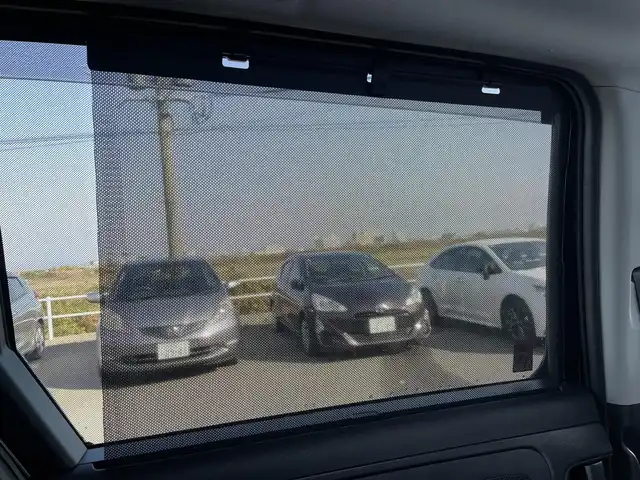 トヨタ シエンタ ハイブリッド Z 佐賀県 2024(令6)年 1.5万km ブラック 純正10.5インチディスプレイオーディオ（ナビ機能付)/・フルセグTV/AM/FM/USB/Bluetooth/パノラミックビューモニター/前後ドライブレコーダー(ディスプレイ内)/ビルトインETC2.0/両側パワースライドドア/後席サンシェード/ISOFIX対応/革巻きステアリング/ステアリングリモコン/純正15インチアルミホイール/純正LEDヘッドライト/・オートマチックハイビーム/純正ドアバイザ―/新車保証書/取扱説明書/トヨタセーフティセンス/・レーダークルーズコントロール/・レーンディパーチャーアラート/・ブラインドスポットモニター/・プリクラッシュセーフティ/・プロアクティブドライビングアシスト/・前後クリアランスソナー/・リヤクロストラフィックアラート/・パーキングサポートブレーキ/・ロードサインアシスト