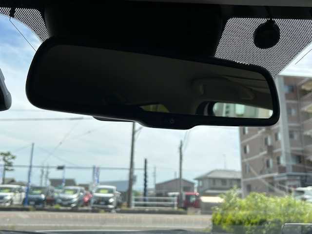 マツダ アクセラ スポーツ 15S プロアクティブ 静岡県 2016(平28)年 5.2万km スノーフレイクホワイトパールマイカ ワンオーナ　ＢＯＳＥサウンド　ナビ　フルセグＴＶ　ＤＶＤ再生　Ｂｌｕｅｔｏｏｔｈ　ＵＳＢ接続　ＥＴＣ　ドライブレコーダー　レーダークルーズ　ＬＫＡ　ＢＳＭ　アイドリングストップ　ＬＥＤオートライト