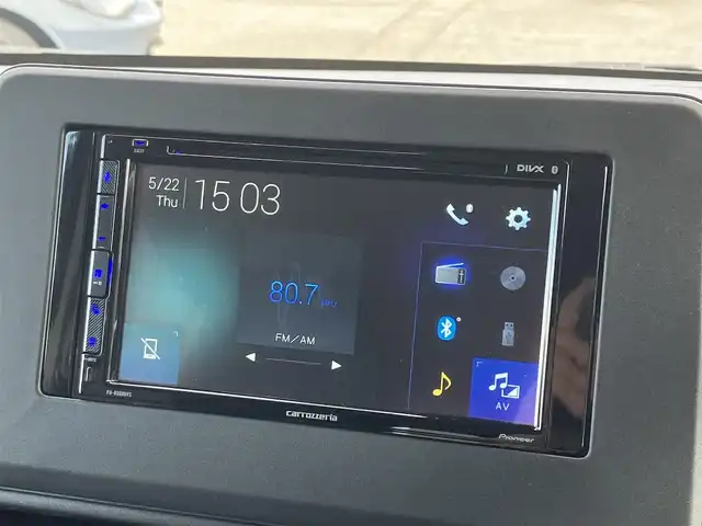三菱 デリカミニ T プレミアム 三重県 2024(令6)年 0.4万km ベージュⅡ ♪走行3120km/♪車検 令和9年7月3日迄/♪4WD/ターボ/e-Assist/・衝突被害軽減ブレーキシステム/・車線逸脱警報システム/・車線逸脱防止支援機能/・ふらつき警報/・標識認識システム/・先行車発進通知/・オートマチックハイビーム/MI-PILOT/コーナーセンサー/オートブレーキホールド/スマートキー×2/プッシュスタート/両側パワースライドドア/・左側ハンズフリー機能/ハーフレザーシート/前席シートヒーター/ステアリングヒーター/ディスプレイオーディオ/・DVD再生・USB/・Bluetoothオーディオ/全方位モニター/バックカメラ/デジタルインナーミラー/前後ドライブレコーダー/ヒルディセントコントロール/アイドリングストップ/純正15インチAW/LEDヘッドライト/LEDフォグライト/オートライト/ウィンカーミラー/オートリトラクタブルミラー/ルーフレール/革巻ステアリング/ステアリングスイッチ/パドルシフト/リアドアサンシェード/シートバックテーブル/ヘッドライトレベライザー/プライバシーガラス/フロアマット/ETC/サイド/カーテン/ニーエアバック