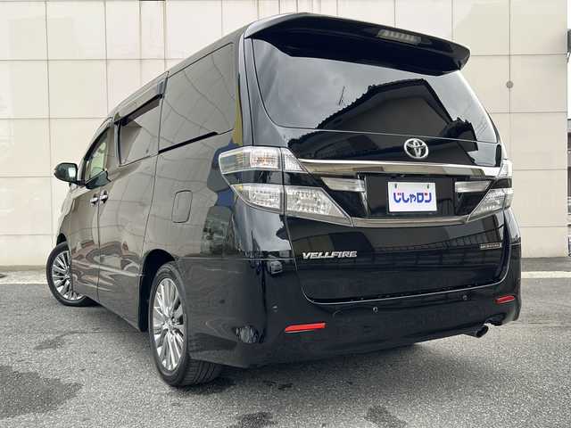 トヨタ ヴェルファイア 2．4Z ゴールデンアイズⅡ 埼玉県 2014(平26)年 15万km ブラック (株)IDOMが運営する【じしゃロン熊谷店】の自社ローン専用車両になりますこちらは現金またはオートローンご利用時の価格です。自社ローンご希望の方は別途その旨お申付け下さい/アルパイン9型SDナビ　EX009V/（CD/DVD/DTV/Bluetooth/SD/USB）/アルパイン10.2型フリップダウンモニター　TMX-R3000/サンルーフ/バックカメラ/ハーフレザーシート/レザー調シートカバー/前後ドライブレコーダー/前席シートヒーター/クルーズコントロール/両側パワースライドドア/ステアリングスイッチ/ビルトインETC/HIDヘッドライト/純正フロアマット/純正18インチAW/スマートキー
