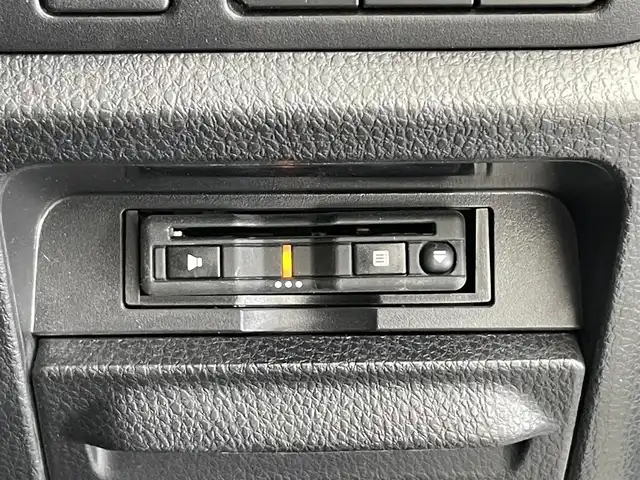 トヨタ ヴォクシー ZS 煌Ⅱ 愛知県 2020(令2)年 4.5万km ホワイトパールクリスタルシャイン アルパイン９型ナビ　フルセグＴＶ　ＨＤＭＩ　アルパイン後席モニター　バックカメラ　両側パワースライドドア　前後ドラレコ　セーフティセンス　衝突軽減　クルコン　ＬＥＤオートライト　フォグ　ＥＴＣ　禁煙車