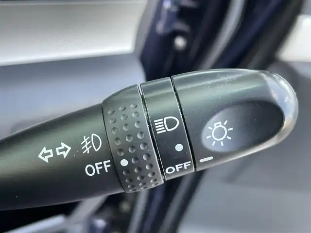 ダイハツ ムーヴ コンテ カスタム X VS 香川県 2015(平27)年 6.4万km アーバンナイトブルークリスタルメタリック 登録時走行距離 63411km/エクリプス製7型社外ナビ/TV/CD再生/アイドリングストップ/オートエアコン/純正15インチAW/ドアバイザー/HIDヘッドライト/フォグランプ/スマートキー/スペアキー/アンチロックブレーキシステム