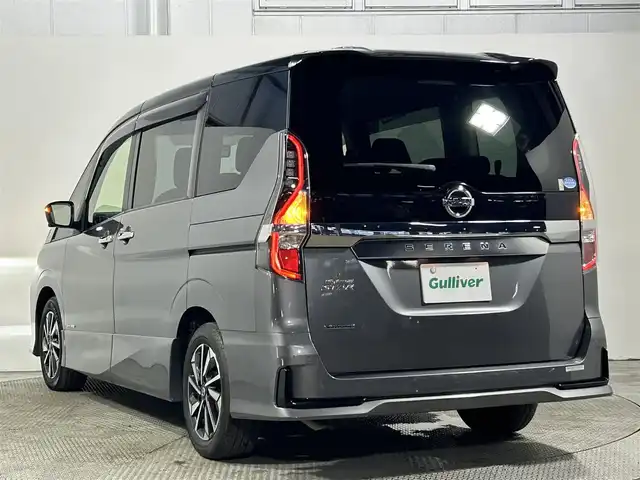 日産 セレナ ハイウェイスター V 大阪府 2021(令3)年 2.1万km ダークメタルグレー/ダイヤモンドブラック ProPILOT 純正ナビ(フルセグ/DVD再生/Bluetooth) 360カメラ 後席モニター デジタルインナーミラー 衝突軽減 レーダークルコン BSM クリアランスソナー ドラレコ