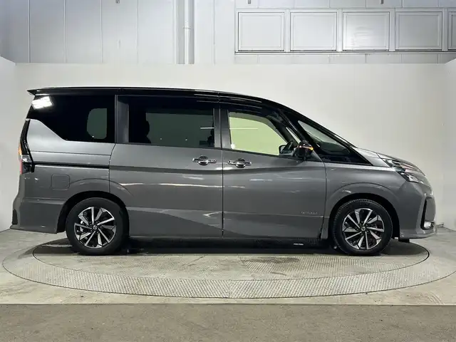 日産 セレナ ハイウェイスター V 大阪府 2021(令3)年 2.1万km ダークメタルグレー/ダイヤモンドブラック ProPILOT 純正ナビ(フルセグ/DVD再生/Bluetooth) 360カメラ 後席モニター デジタルインナーミラー 衝突軽減 レーダークルコン BSM クリアランスソナー ドラレコ