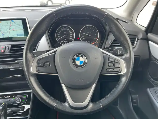 ＢＭＷ ２１８ｄ xDriveアクティブツアラー 山梨県 2017(平29)年 6.7万km 赤 4WD/インテリジェントセーフティ/コンフォートアクセス/前後PDC/バックカメラ/純正HDDナビ/Bluetooth/シートヒーター /電動テールゲート/ドライブレコーダー/ETC