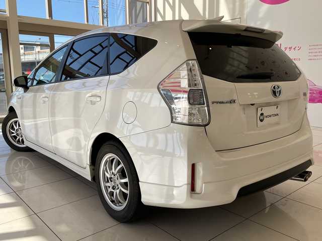 トヨタ プリウス α S 埼玉県 2012(平24)年 7.3万km ホワイトパールクリスタルシャイン モデリスタエアロ　/ガナドールマフラー　/ナビ/　　CD/DVD/BT/フルセグ　/バックカメラ　/クルーズコントロール　/HIDオートライト　/純正16インチアルミホイール　/ETC